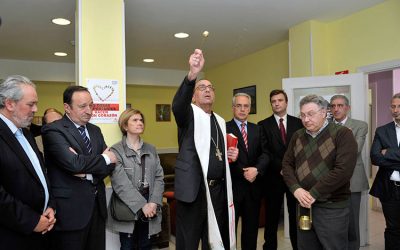 El obispo bendice el Centro Educativo de Orientación y Seguimiento para la Inclusión Comunitaria