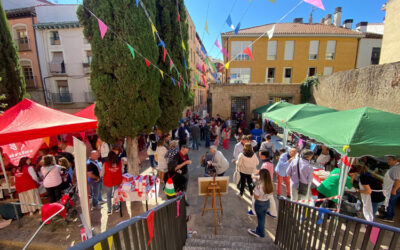 Centenares de logroñeses celebran en el patio de Cáritas La Rioja un San Mateo solidario